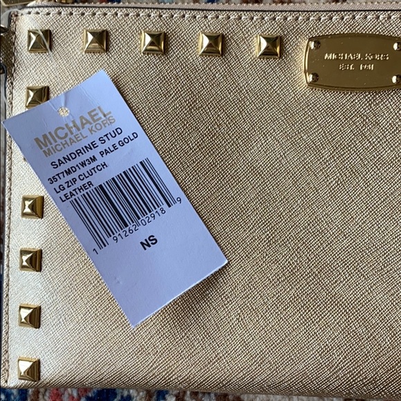 NWT Michael Kors Large Zip Gold Leather Clutch - Picture 6 of 13